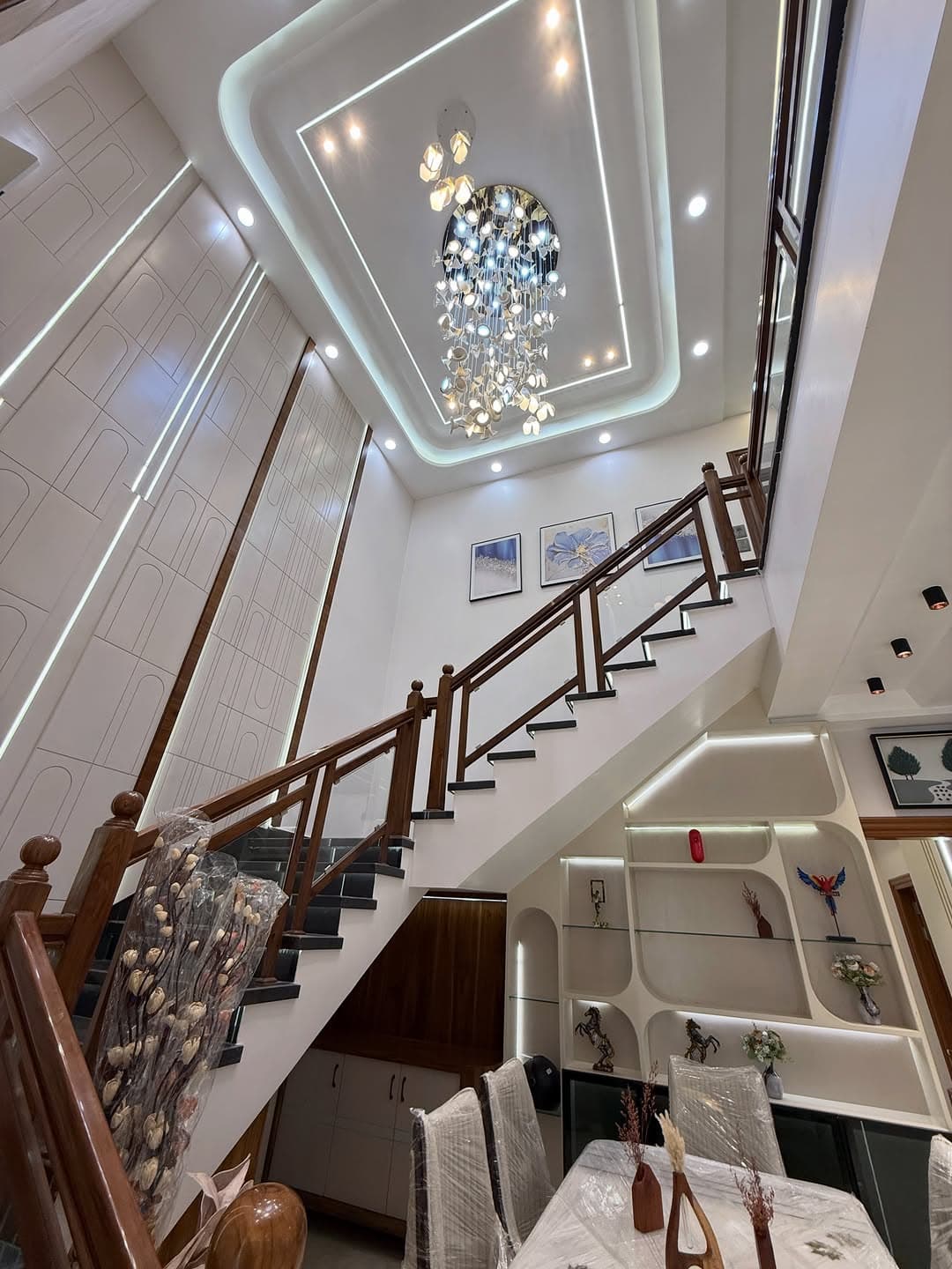 Residential interior, wide view